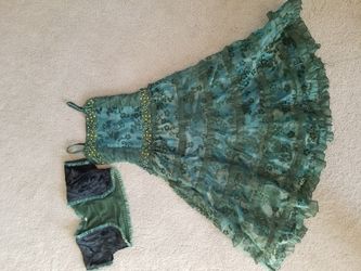 Beautiful Green flower girl dress ( Size 7-8 year old girl)