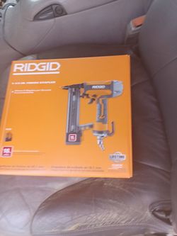 Ridgid Finish Stapler 1-1/2"