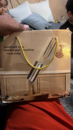 Cordless Electric Pasta Maker Machine, Handheld Portable Noodle Maker With Moulds and Cutter