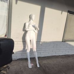 Mannequin Female Full Figure With Head Hands High Quality