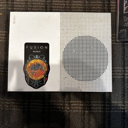 Xbox One S (Cords + 2 Controllers)