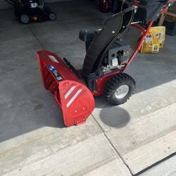 Troy-Bilt Storm 2620 26” Snow Blower