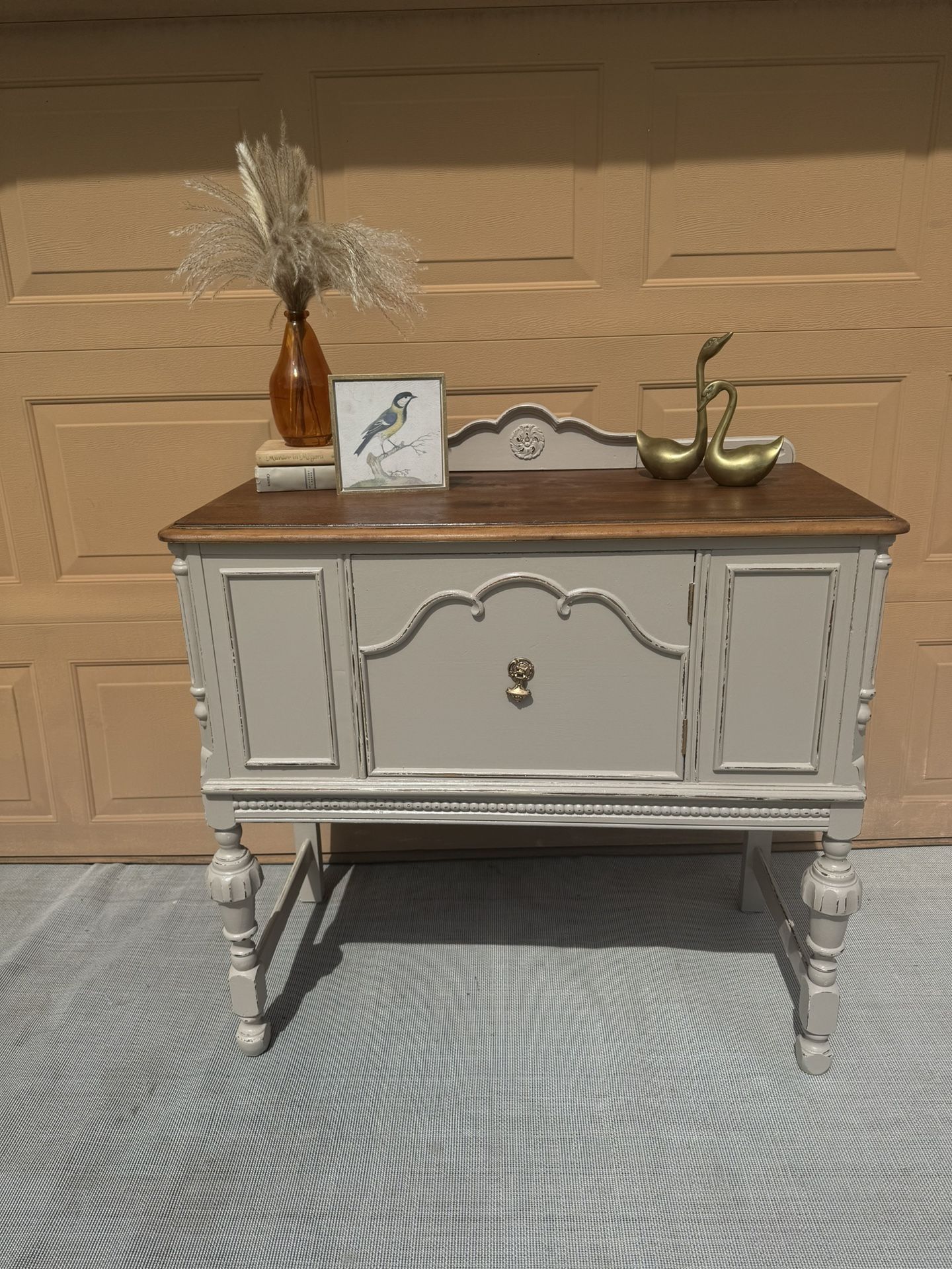 Gorgeous Antique Solid Wood Jacobean Buffet, Sideboard, Cabinet or Entryway Table. Free Delivery