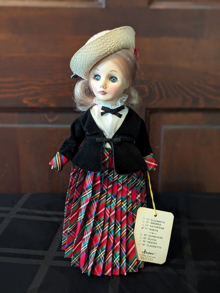 Grand Dames Doll, Robyn, with doll stand