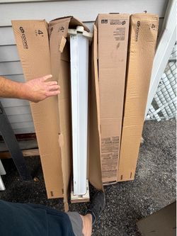 4’ commercial LED lights