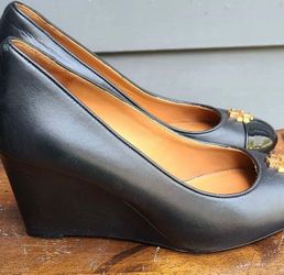 Tory Burch Wedge Black Pumps