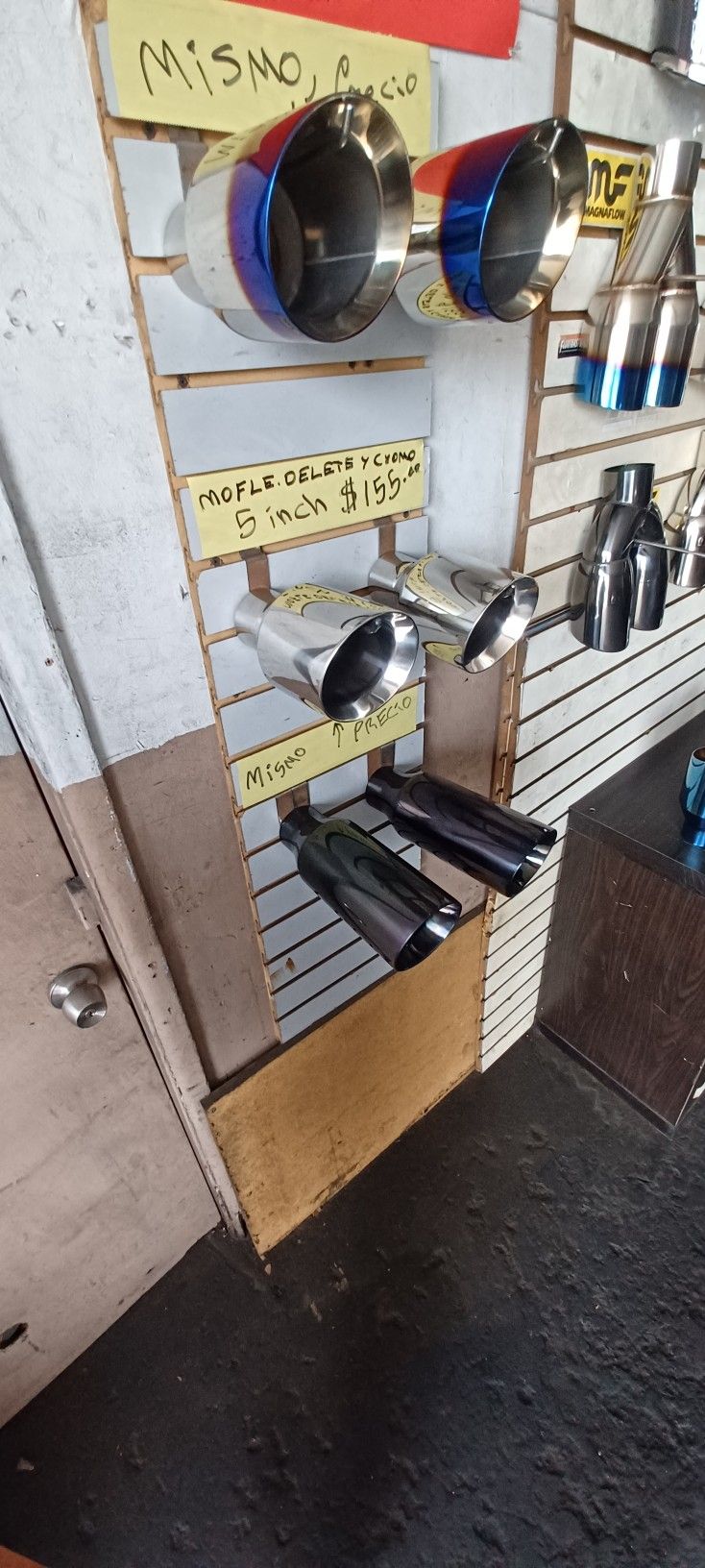 MOFLE DELETE Y CROMO 5 INCH PARA CARROS Y TROKAS