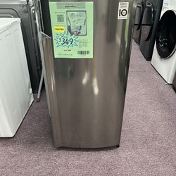 Refrigerator Lg New Open Box And 1 Year Warranty 