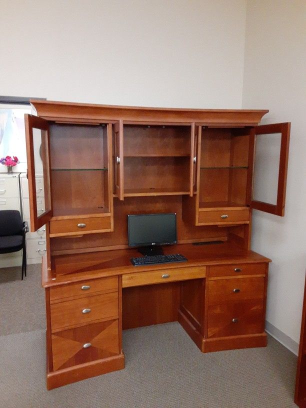 Wood Desk With Hutch