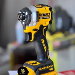 DEWALT ATOMIC 20V MAX Cordless Brushless Compact 1/4 in. Impact Driver (Tool Only)