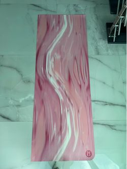 Lululemon 3mm Mat