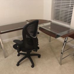 Office Desk & Chair + filing cabinet #excellentcondition