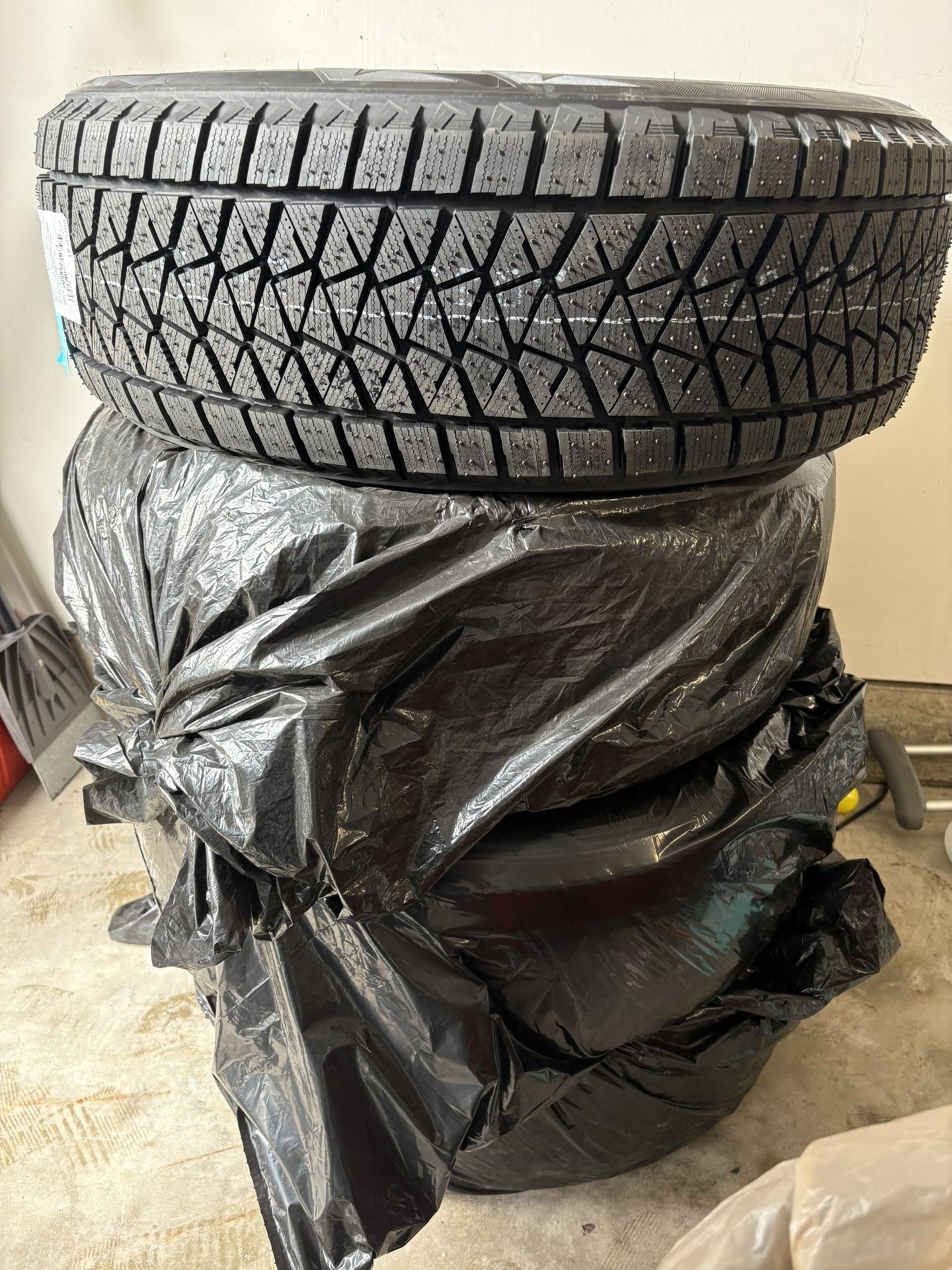 Snow Tires | 245/60 R20