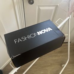 Fashion Nova Flats