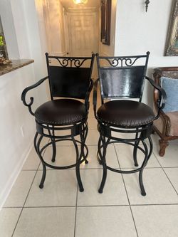 Chairs set