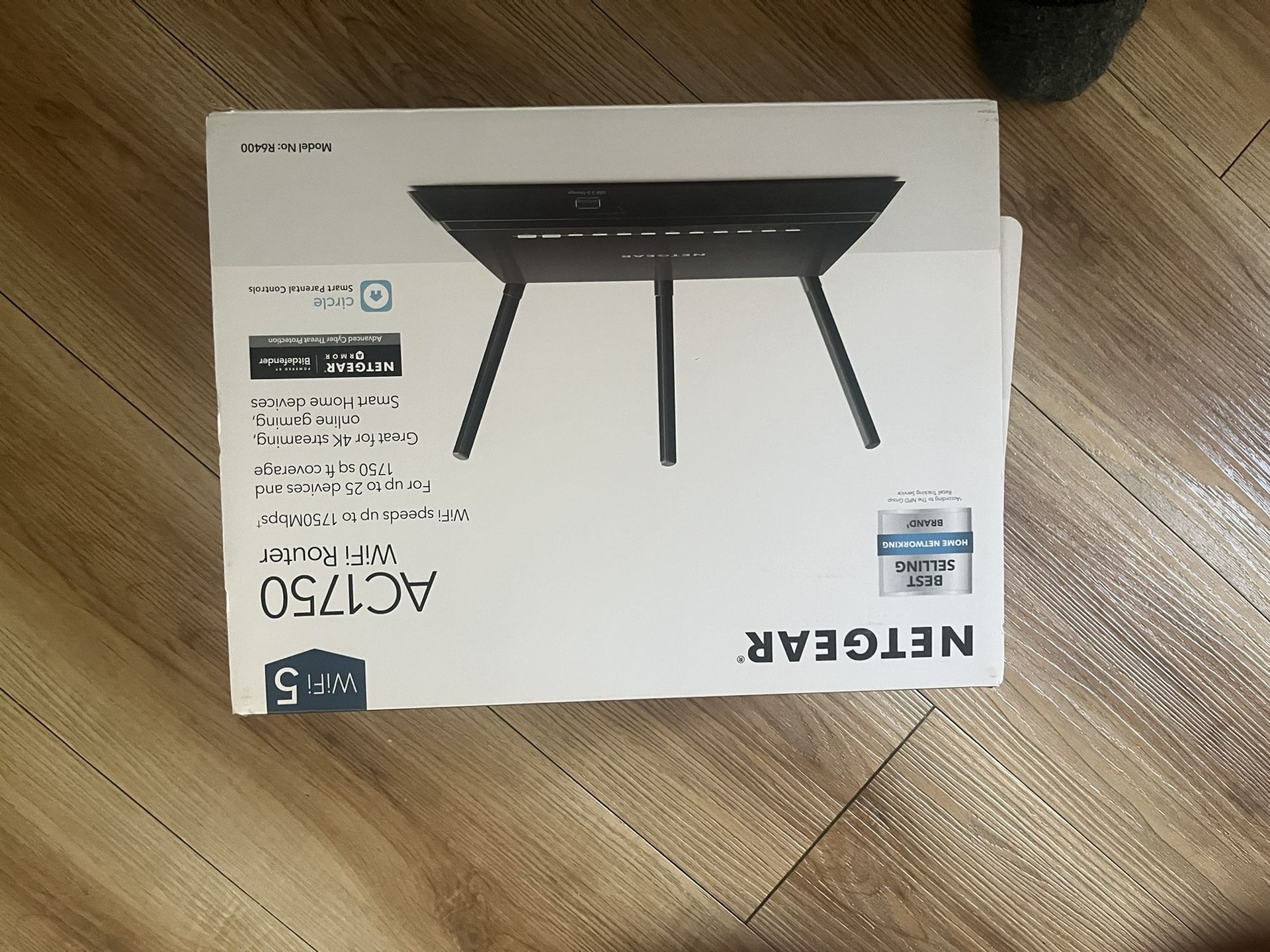Netgear Ac1750 WiFi Router