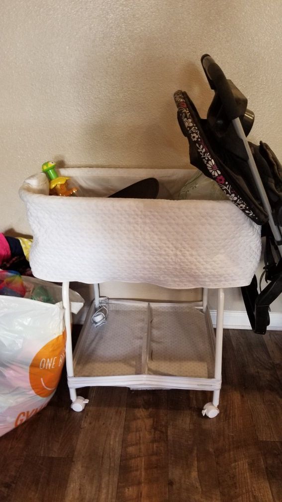 Miscellaneous house and baby items