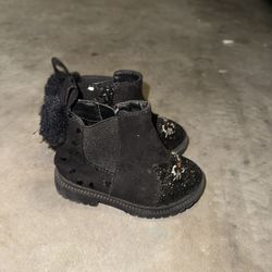 kitten boots