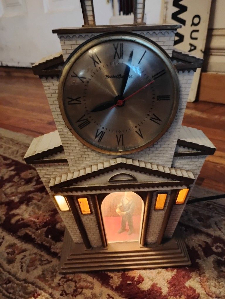 Vintage Master Crafters Light Up Clock