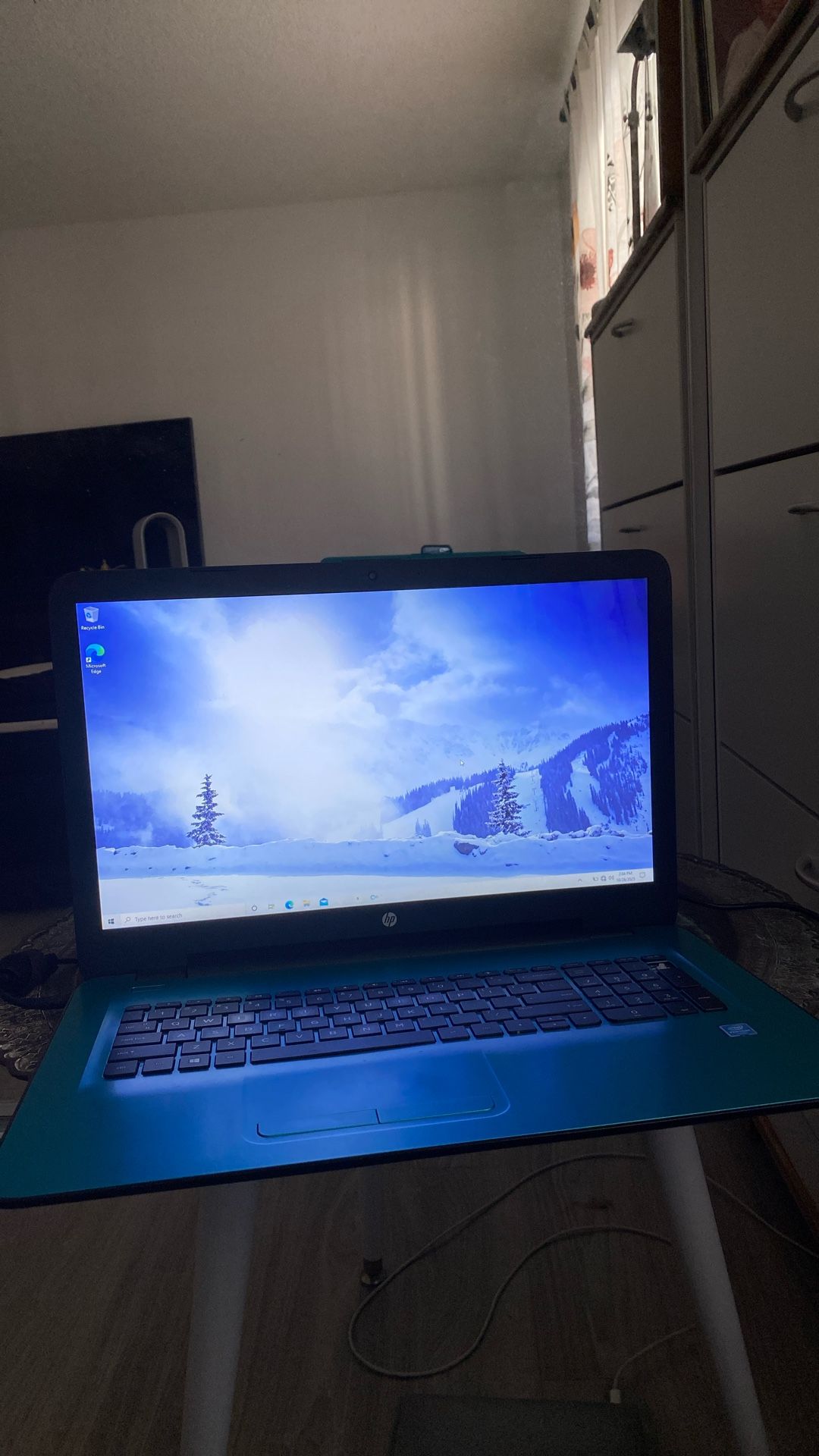 HP 17-inch Laptop in TEAL (Model 17-x022cy)