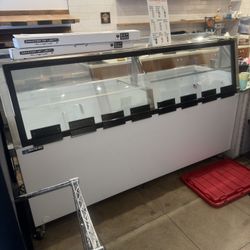 Master-Bilt DD-88L Ice Cream Dipping Cabinet