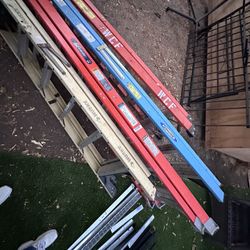 Fiberglass Frame Ladders