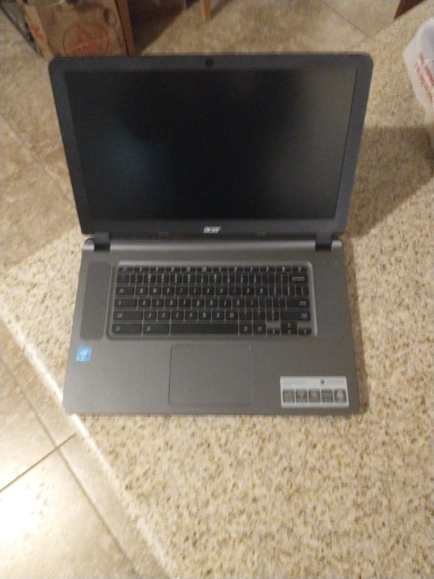 ACER 16 Inch Chromebook Like New
