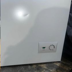 TCL 7.0 Cu. Ft. Chest Freezer 
