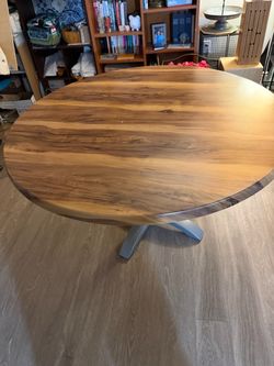 45” round restaurant grade table
