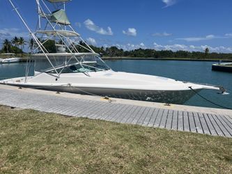 2001 Riviera Offshore 40’