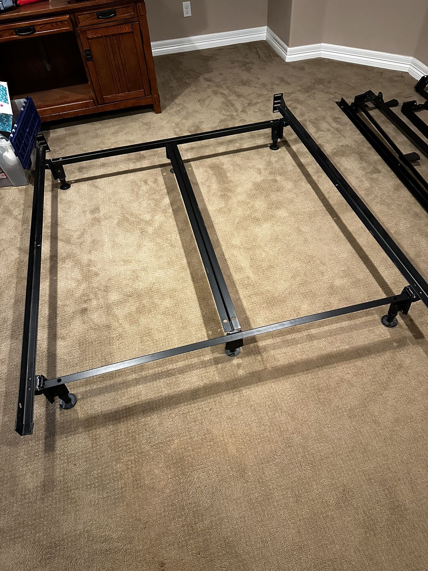 Heavy Duty Metal Queen Bed Frame