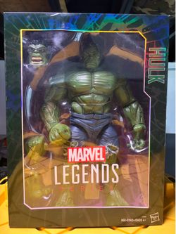 Marvel Legends Hulk (14-inch)