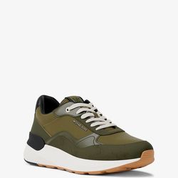 Mk Trevor trainer