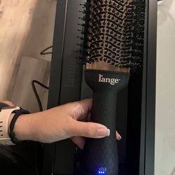 L’ANGE Blow Dryer Brush