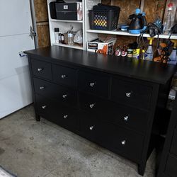 ikea hemnes 8 drawer dresser (DELIVERY AVAILABLE)