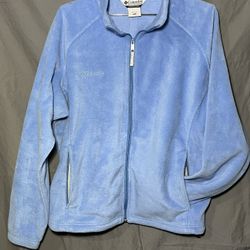 Columbia Women's Full Zip Fleece Jacket In A Light Blue Color. Size XL