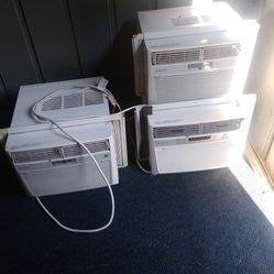 Frigidaire Window air Condition 12000 Btu $125. Each-6000 But $75 Works