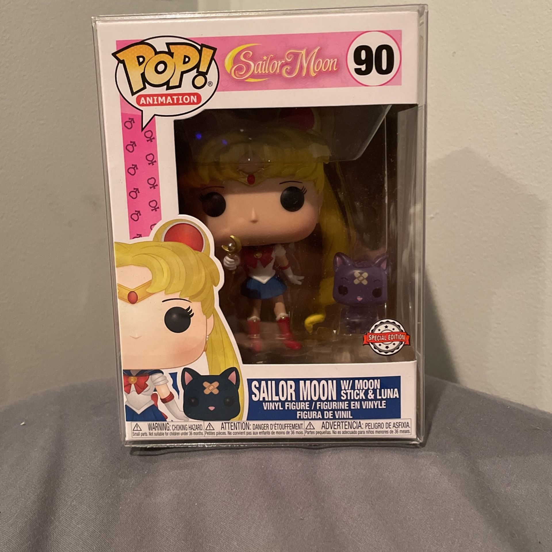 ‼️Sailor Moon w/Moon stick and luna pop figure‼️