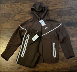 Reflection Nike Tech Set Medium Brown