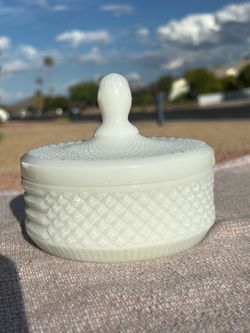 Vintage Westmoreland Milk Glass Puff Jar - English Hobnail Pattern with Lid, Diamond-cut trinket