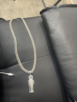 24’ 925. silver chino link chain 125 grams with pendant