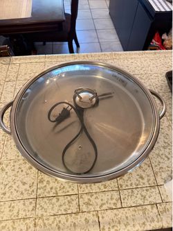 Large electric skillet
