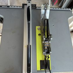 Ryobi Table Saw 10 in. RTS-12T