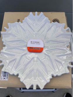 Le Creuset Stoneware Platter