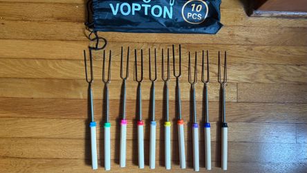 10-Piece Telescoping Campfire Roasting Sticks Set (Vopton)