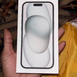 iPhone 15 