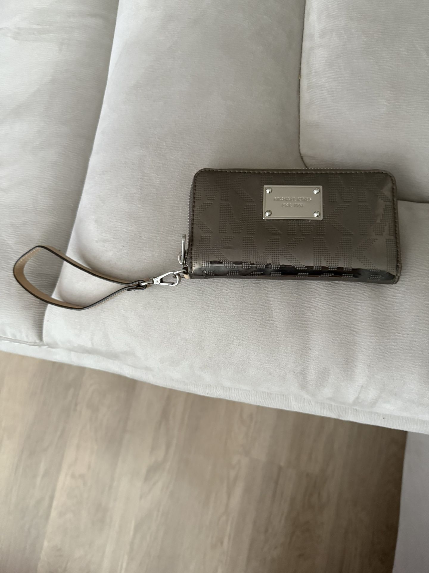 Michael Kors Wristlet