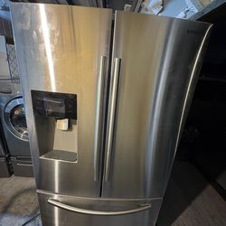SAMSUNG FRENCH DOOR REFRIGERATOR