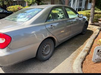 Toyota Camry Sedan