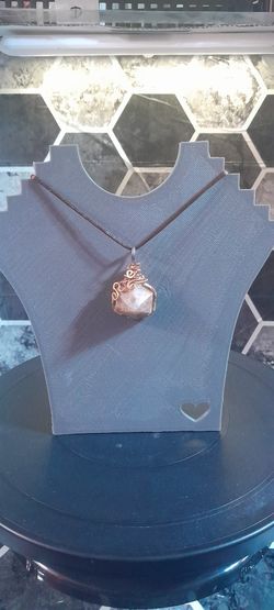 Sunstone Point Pendant 